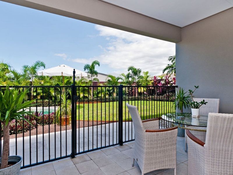 39 Iridescent Drive, Trinity Park QLD 4879