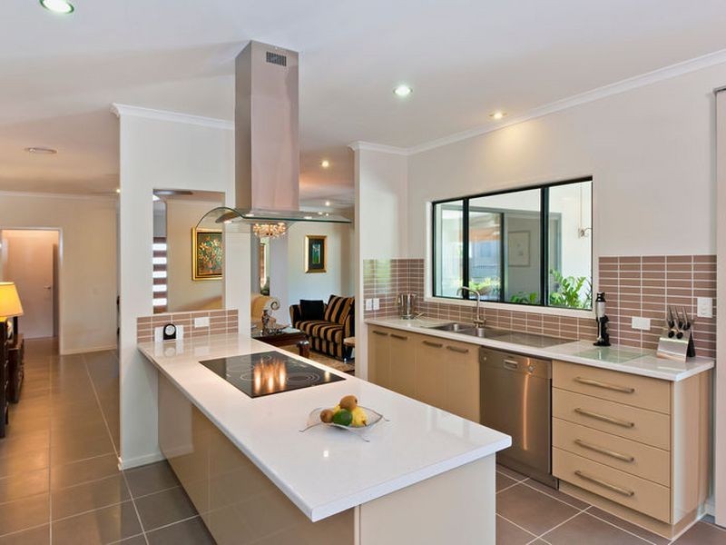 39 Iridescent Drive, Trinity Park QLD 4879