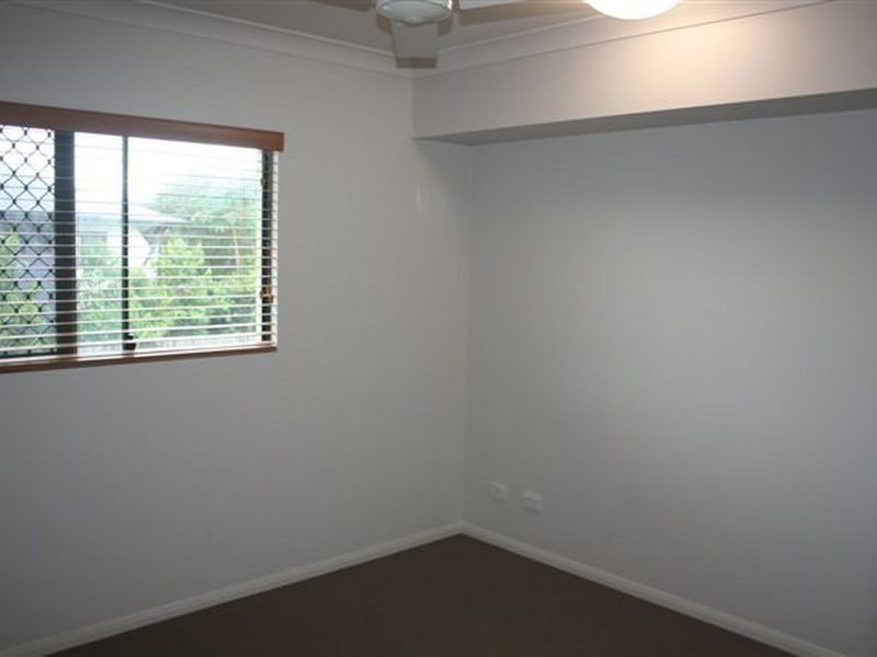 11/40 Intake Road, Redlynch QLD 4870