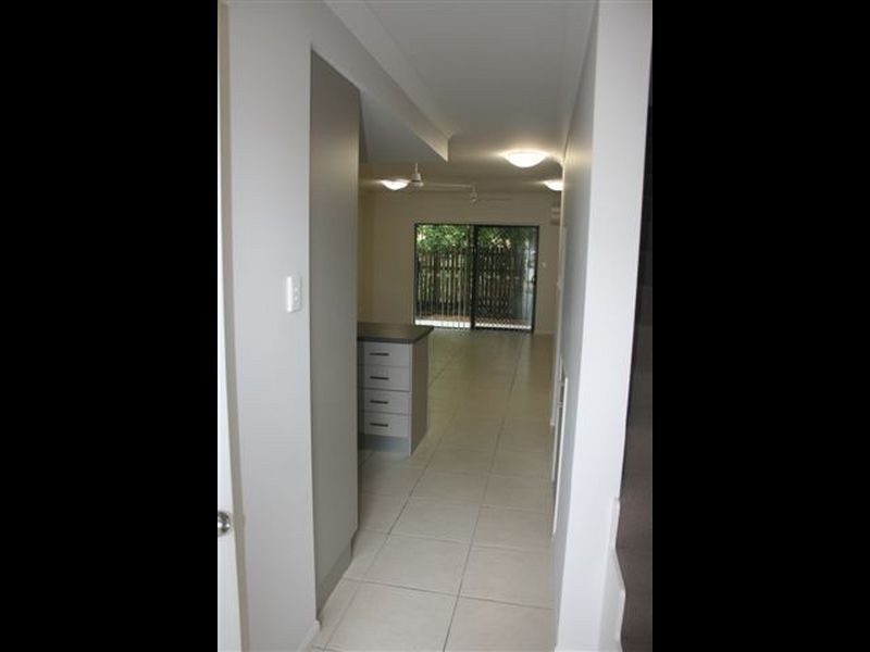 11/40 Intake Road, Redlynch QLD 4870