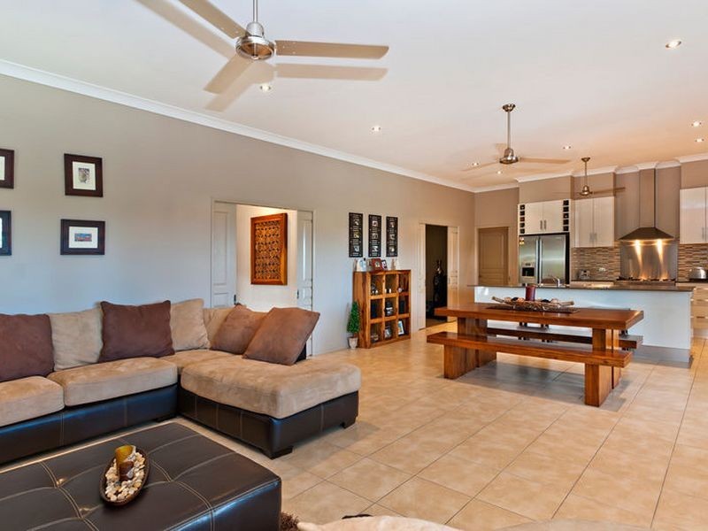 1 Retreat Close, Palm Cove QLD 4879