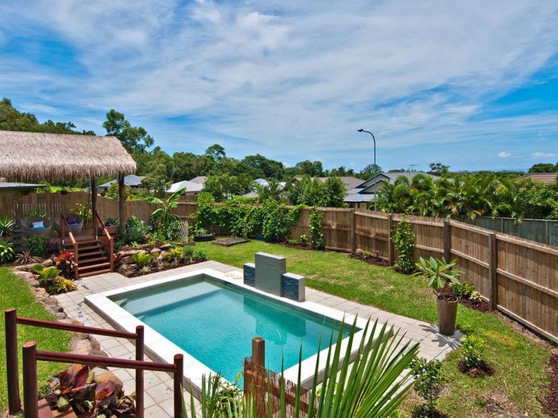 1 Retreat Close, Palm Cove QLD 4879