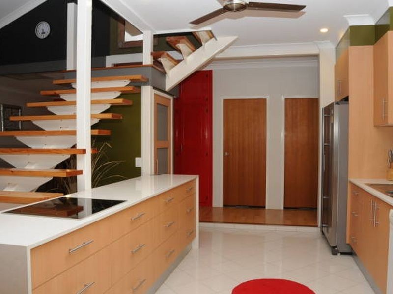 14 Sunflower Drive, Mooroobool QLD 4870