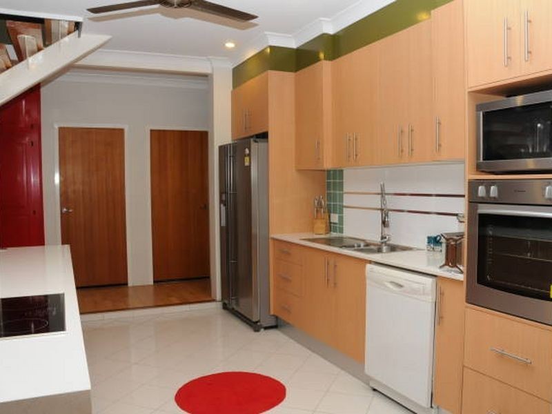 14 Sunflower Drive, Mooroobool QLD 4870