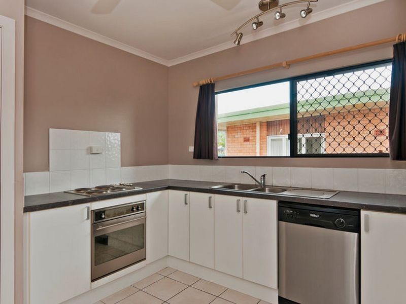 570 Bruce Highway, Woree QLD 4868