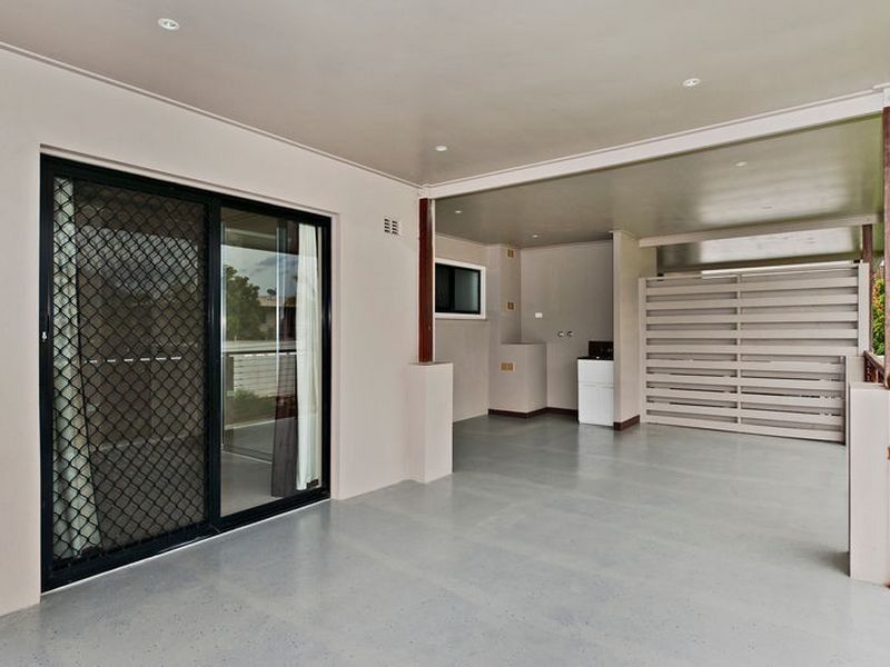 570 Bruce Highway, Woree QLD 4868