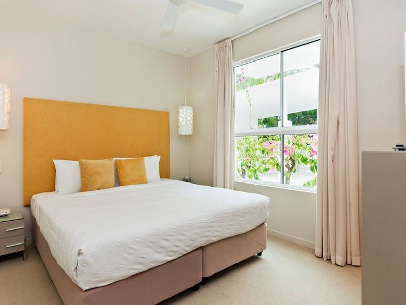 9/201 Lake Street, Cairns North QLD 4870