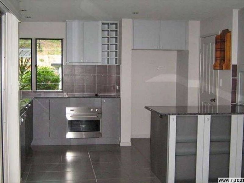 16 Willie Ming Close, Redlynch QLD 4870
