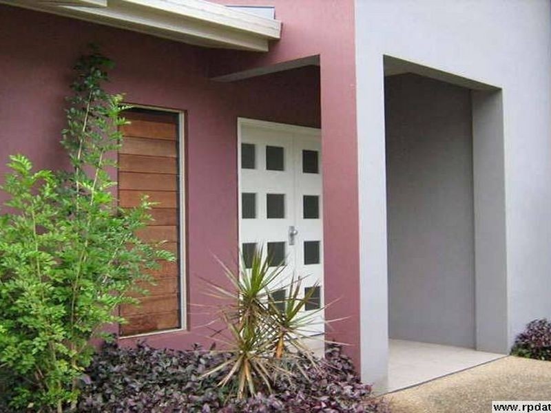 16 Willie Ming Close, Redlynch QLD 4870