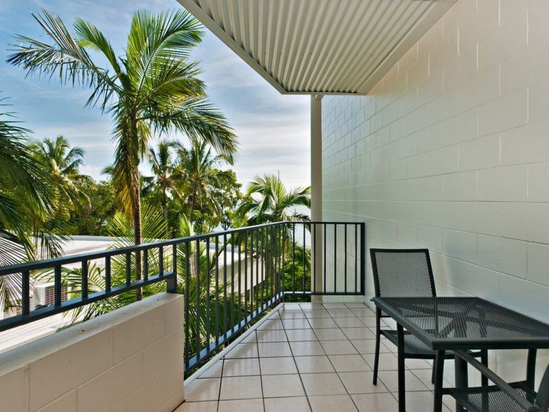 301/92 Moore Street, Trinity Beach QLD 4879