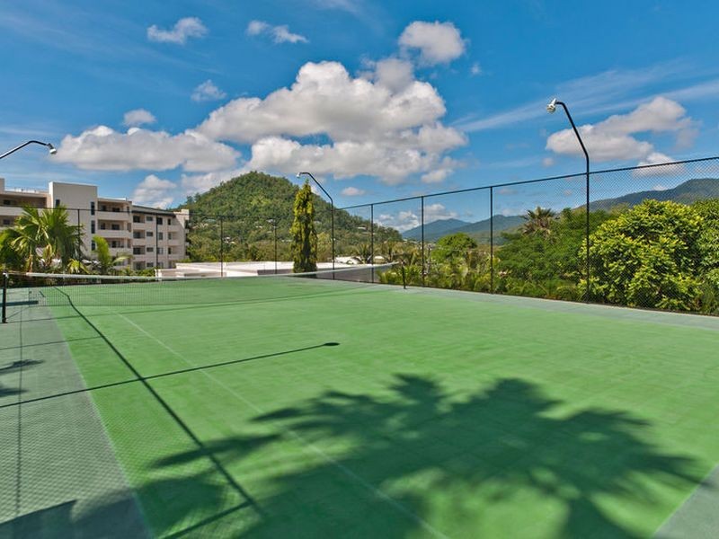 301/92 Moore Street, Trinity Beach QLD 4879