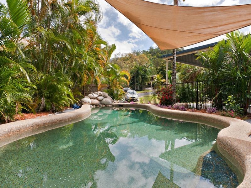 4 Furrow Close, Smithfield QLD 4878