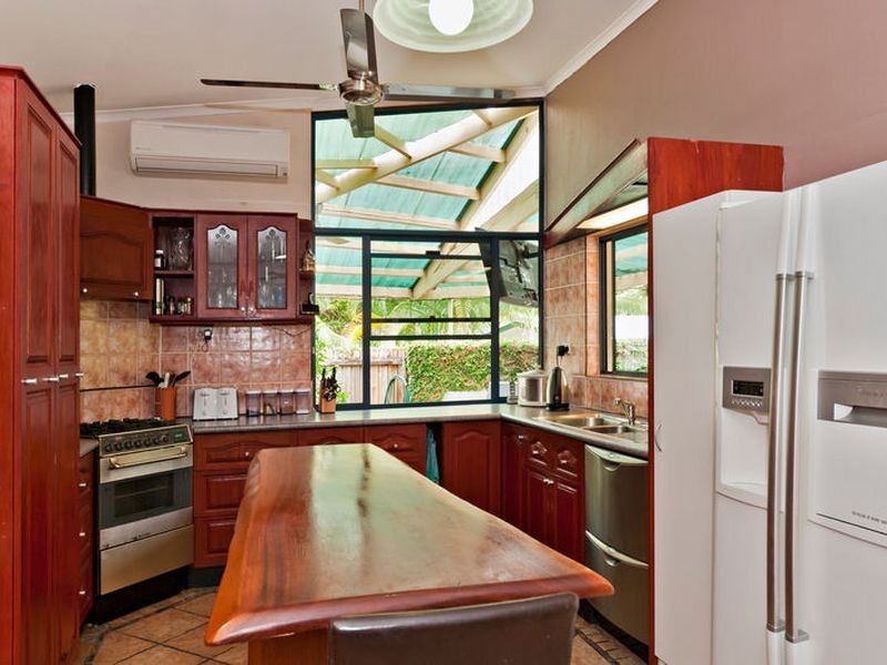 4 Furrow Close, Smithfield QLD 4878