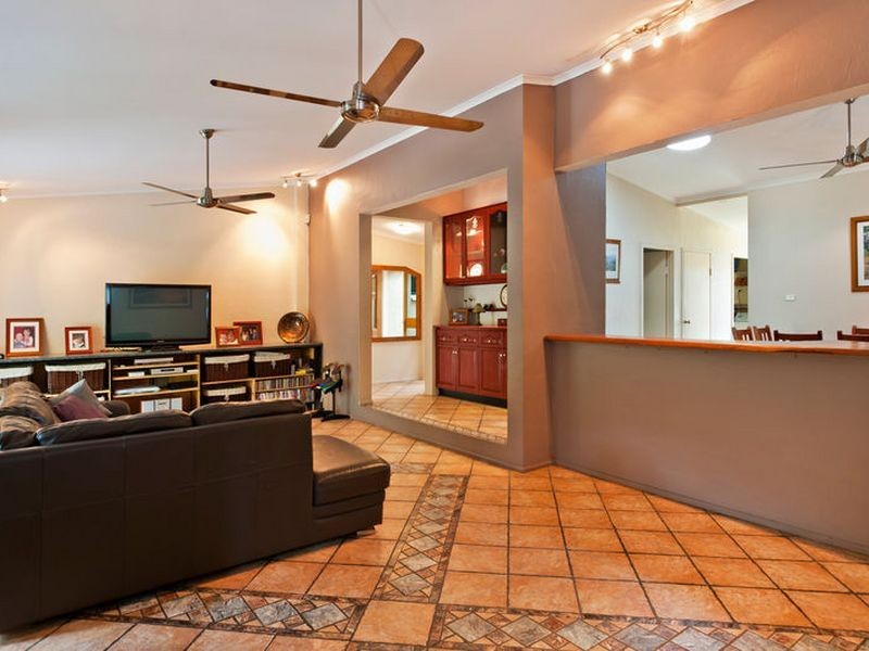 4 Furrow Close, Smithfield QLD 4878