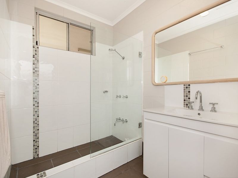 7 Duyfken Street, Bentley Park QLD 4869