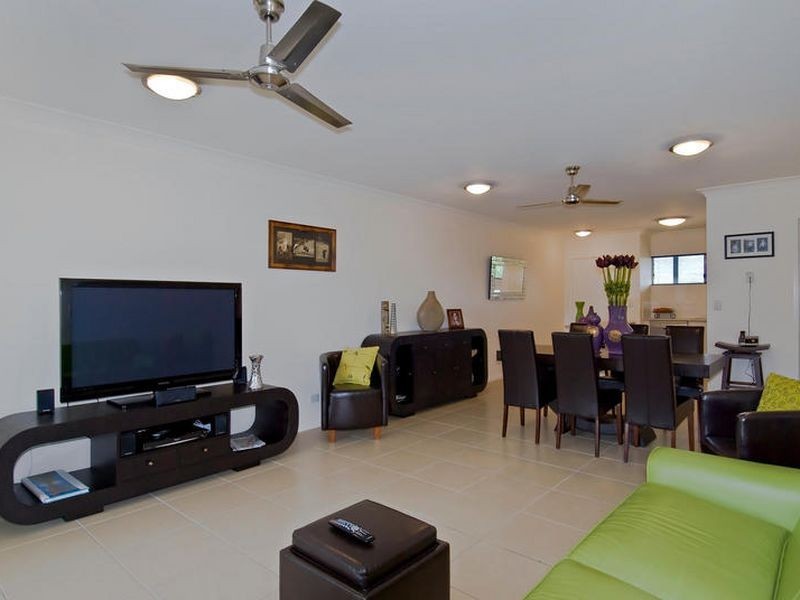 27/1-13 Ernest Street, Redlynch QLD 4870