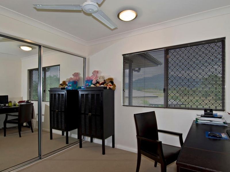 27/1-13 Ernest Street, Redlynch QLD 4870