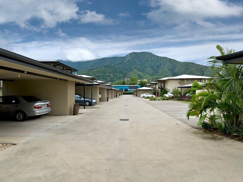 27/1-13 Ernest Street, Redlynch QLD 4870