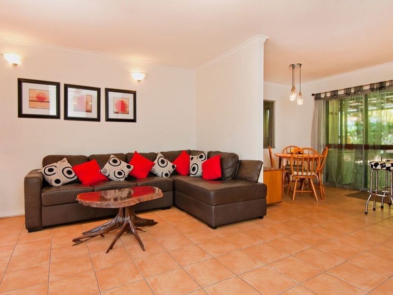15 Bamboo Street, Holloways Beach QLD 4878