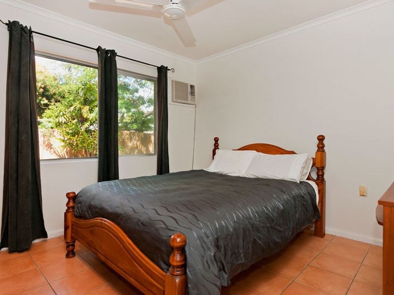 15 Bamboo Street, Holloways Beach QLD 4878
