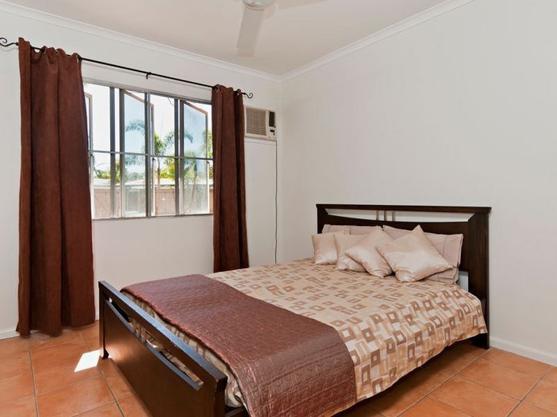 15 Bamboo Street, Holloways Beach QLD 4878