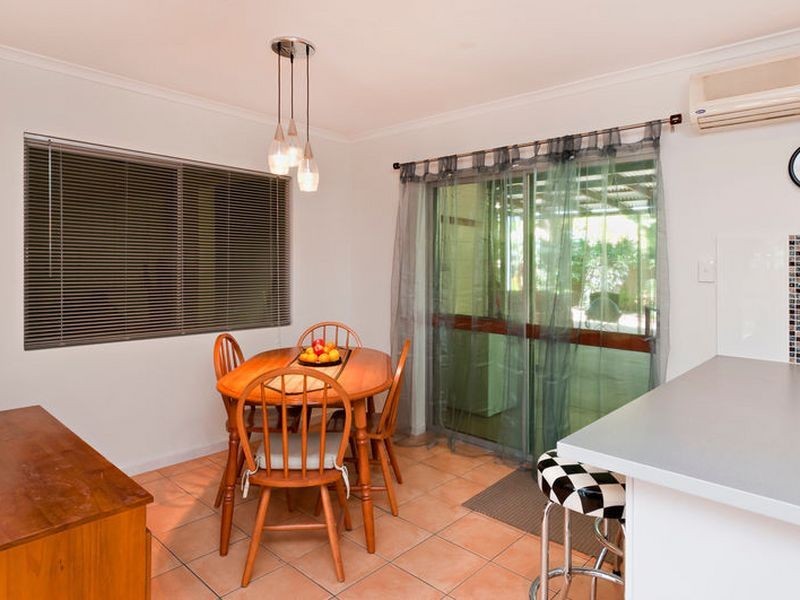 15 Bamboo Street, Holloways Beach QLD 4878