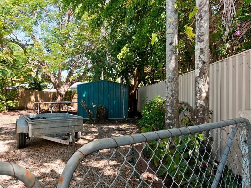 15 Bamboo Street, Holloways Beach QLD 4878