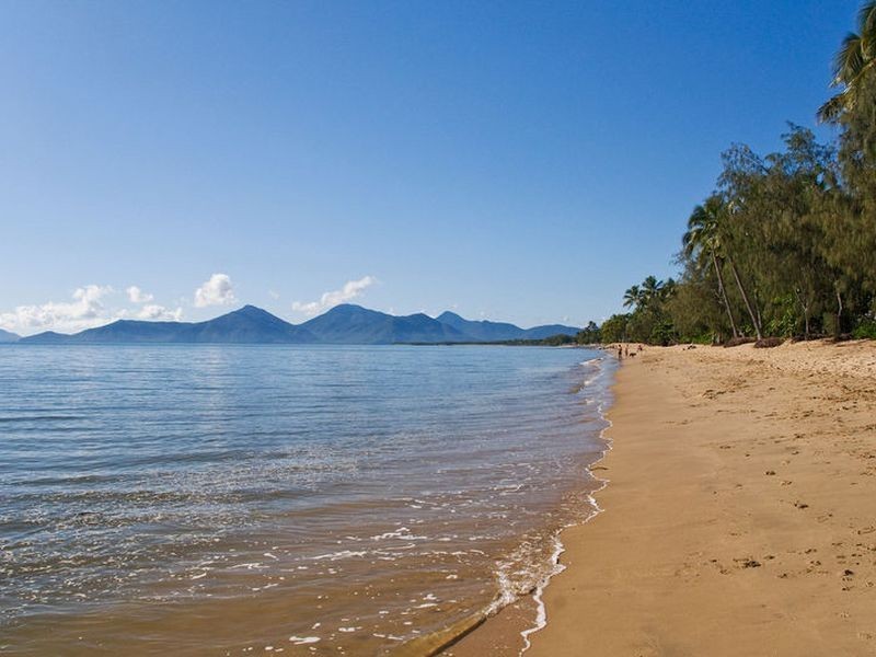 15 Bamboo Street, Holloways Beach QLD 4878