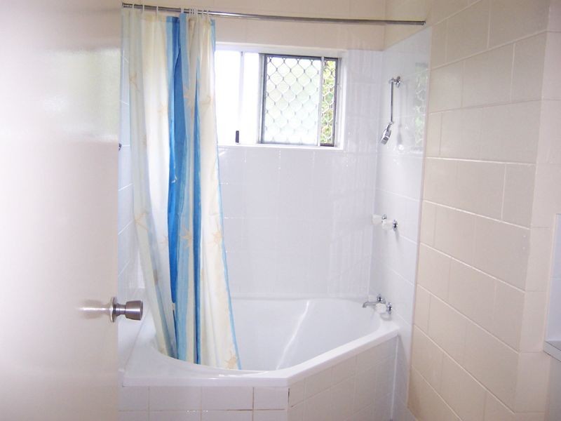 Bentley Park QLD 4869