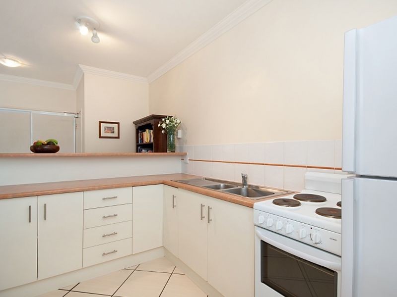 1/437 Draper Street, Parramatta Park QLD 4870