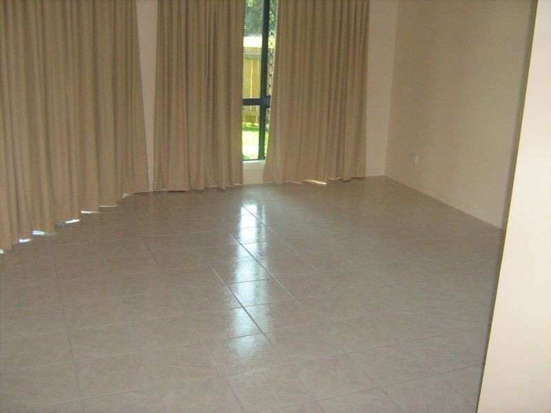 Bentley Park QLD 4869