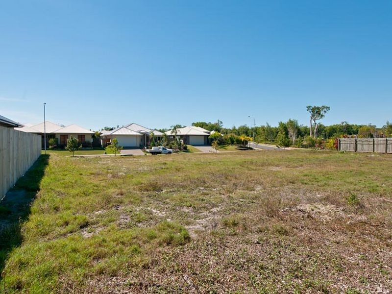 14 Norwood Crescent, Trinity Park QLD 4879