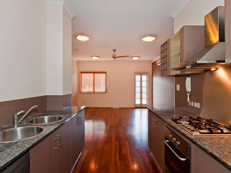 6/378 McLeod Street, Cairns North QLD 4870