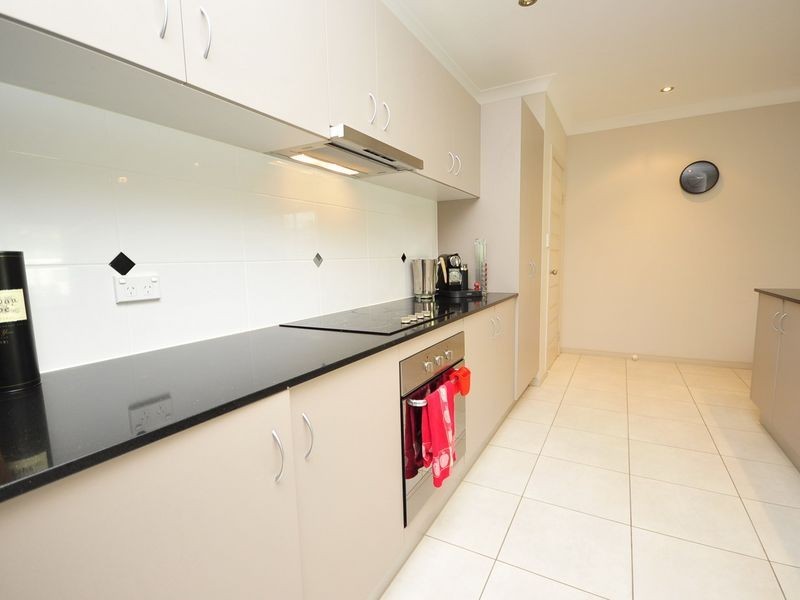 6 Edge Close, Kewarra Beach QLD 4879