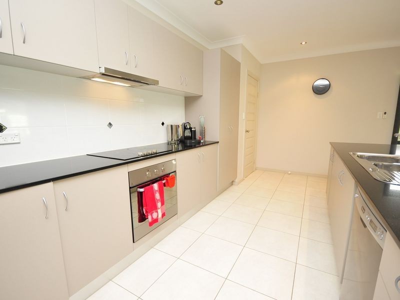 6 Edge Close, Kewarra Beach QLD 4879
