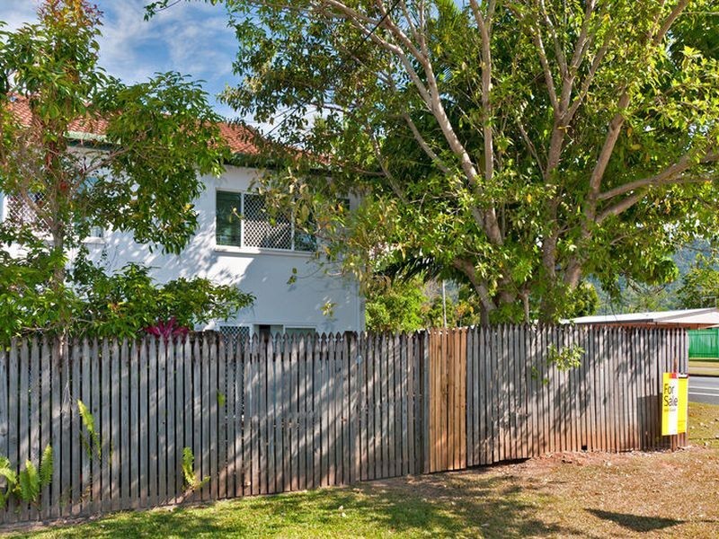 1/2 Cavanagh Street, Woree QLD 4868