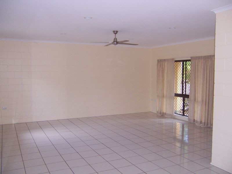 Bentley Park QLD 4869