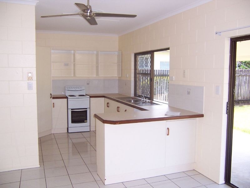 Bentley Park QLD 4869