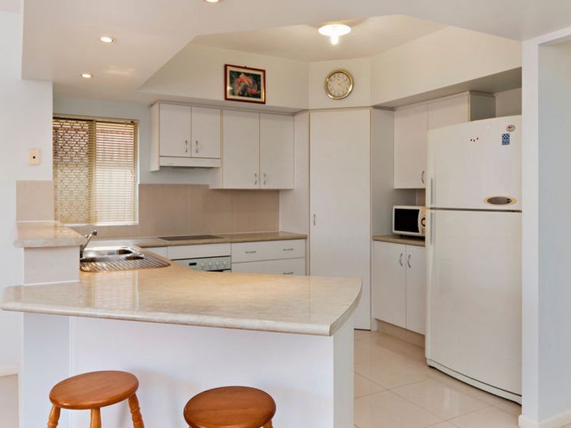 26 Oakblue Drive/1 Rosella Close, Mount Sheridan QLD 4868