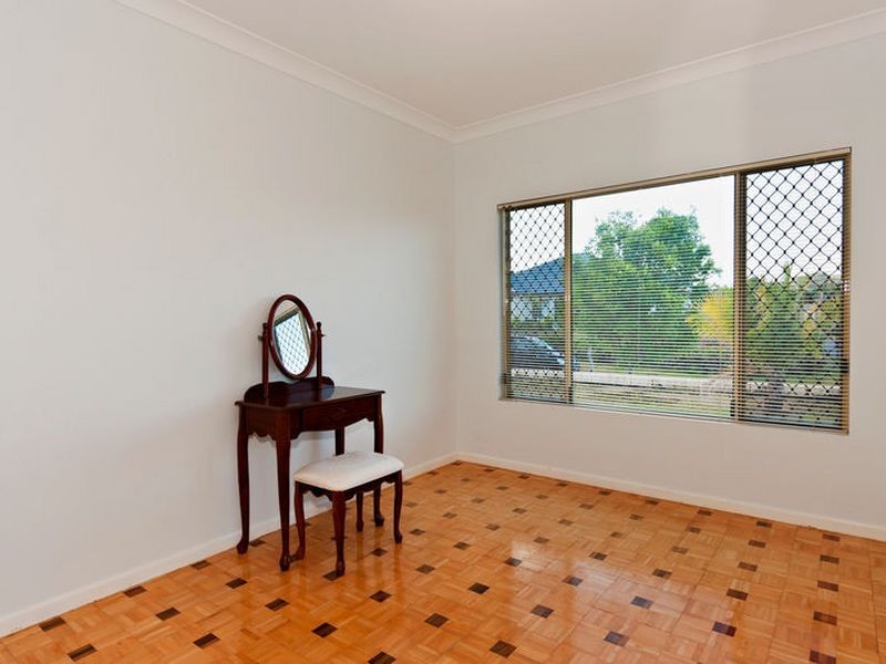 26 Oakblue Drive/1 Rosella Close, Mount Sheridan QLD 4868