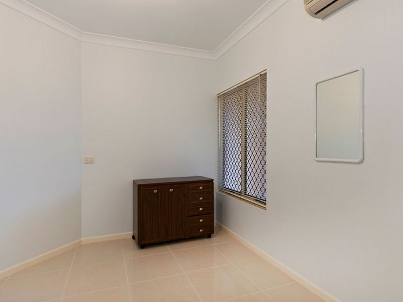 26 Oakblue Drive/1 Rosella Close, Mount Sheridan QLD 4868