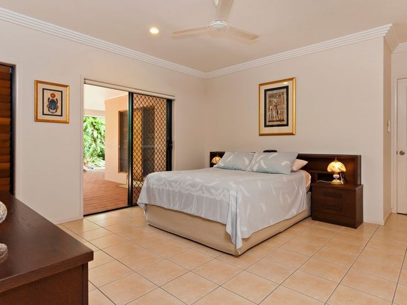 1 Red Peak Boulevard, Caravonica QLD 4878