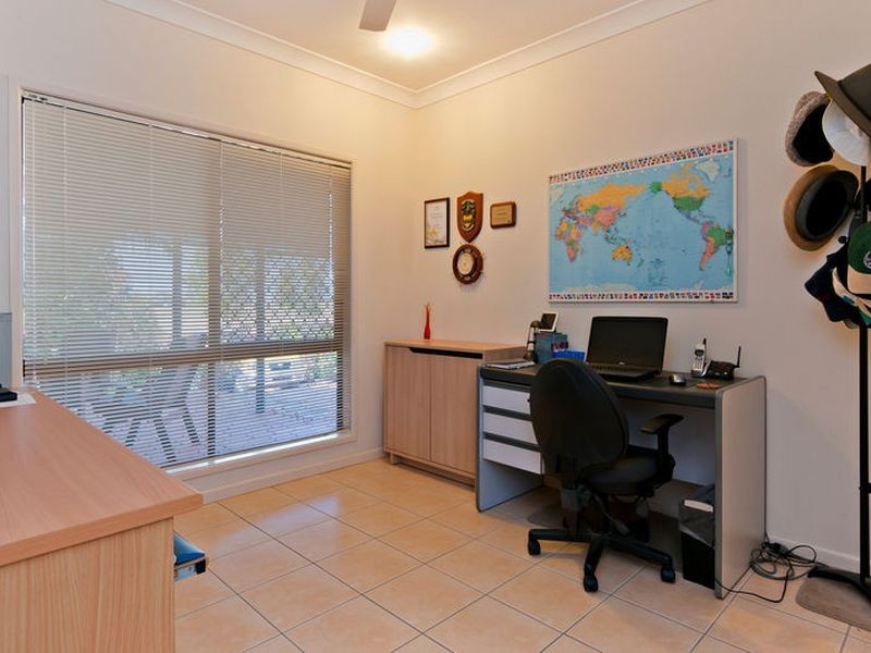 1 Red Peak Boulevard, Caravonica QLD 4878