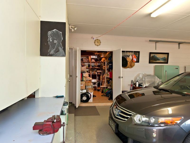 1 Red Peak Boulevard, Caravonica QLD 4878