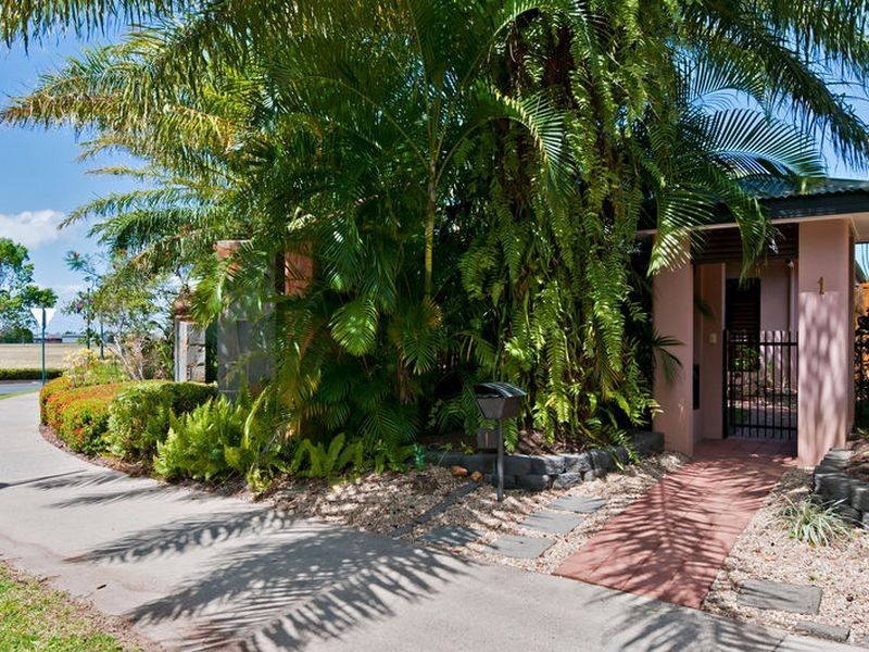 1 Red Peak Boulevard, Caravonica QLD 4878