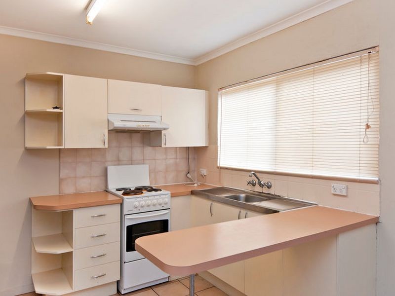 11/473 McCoombe Street, Mooroobool QLD 4870
