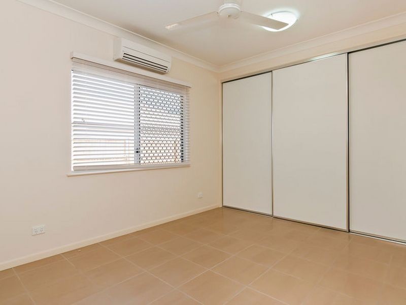 11 Botany Avenue, Redlynch QLD 4870