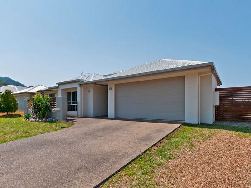 11 Botany Avenue, Redlynch QLD 4870