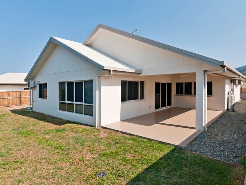 11 Botany Avenue, Redlynch QLD 4870