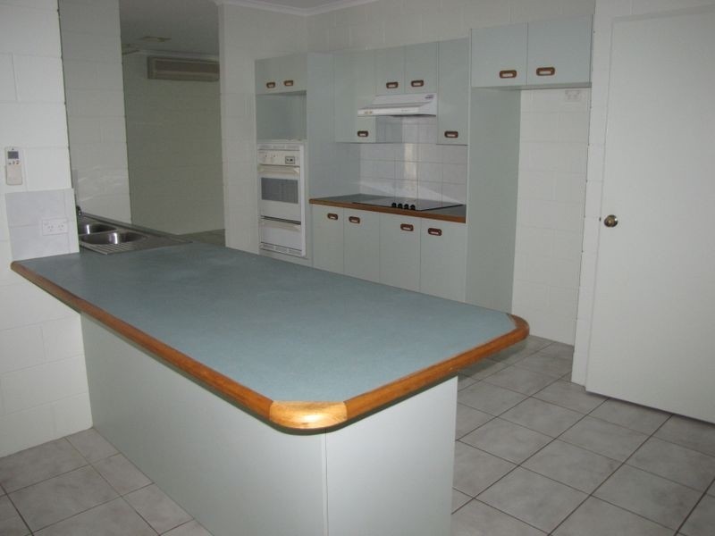 Bentley Park QLD 4869